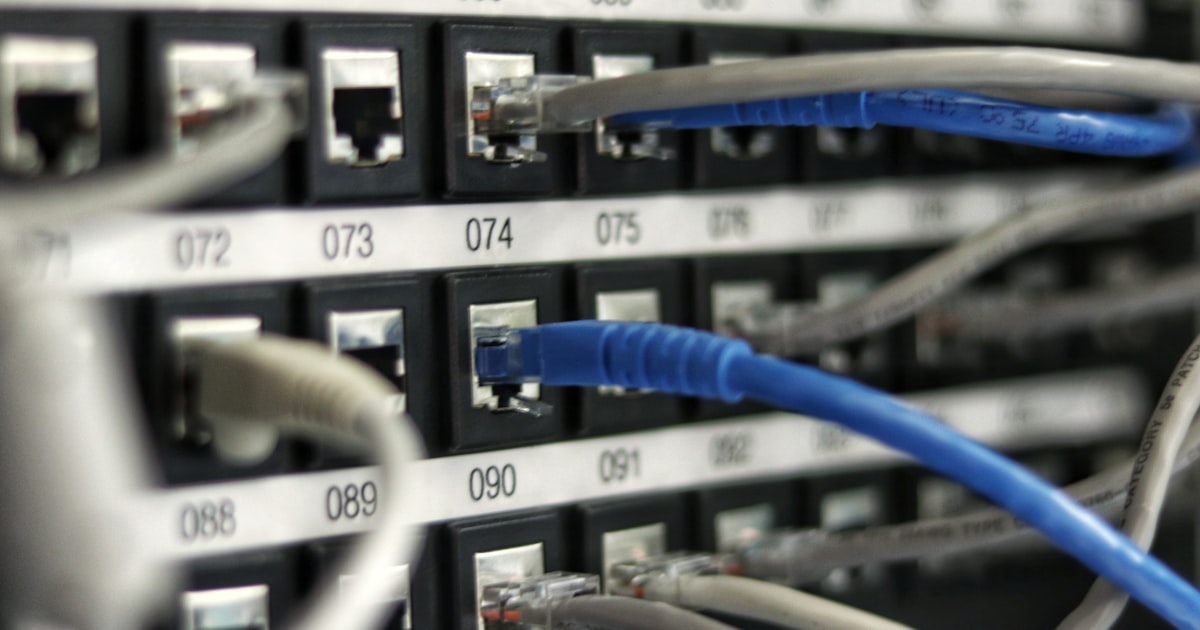 Bezpieczeństwo sieci WiFi w firmie - Router